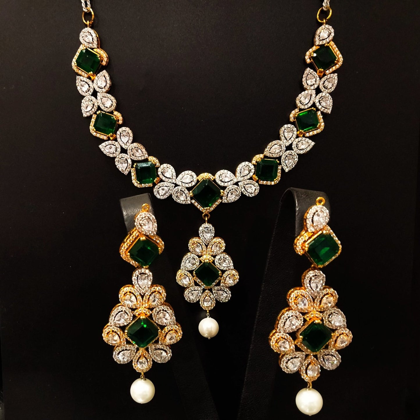 Gold Plated Necklace Set With Emerald Green and White Zircons. 925 Silver