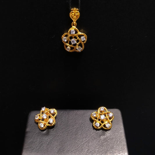 Gold Plated Flower Pendant set