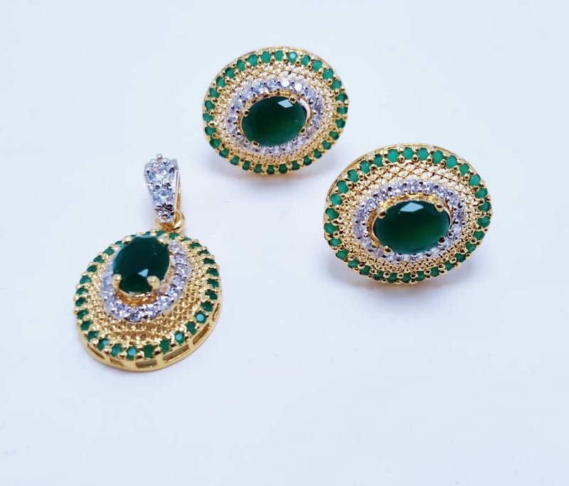 Gold Plated Jewelry Pendant Set with Green Onex and Zircons. (925 Silver)