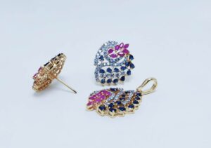 Gold Plated Pendant Set with blue Sapphire and Chetum Zircons. (925 Silver)