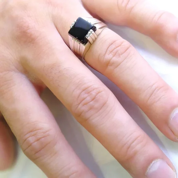 Men?s Ring with Black Aqeeq. (925 Silver) - Image 3