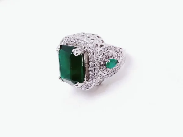 Rhodium Plated Ring with Zircon and Synthetic Emerald. 925 Silver)