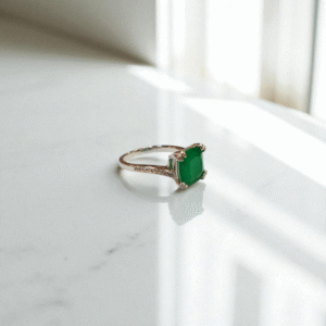 Exquisite Emerald & White Zircon Ring in 925S - Image 2