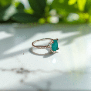 Timeless Allure: Emerald & Zircons Ring - Image 2