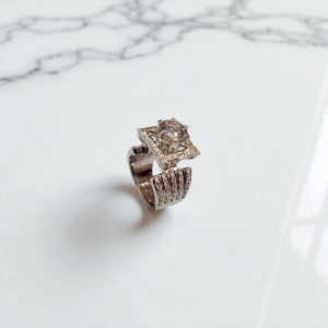 Bold Square-Cut Zircon Ring - Image 3